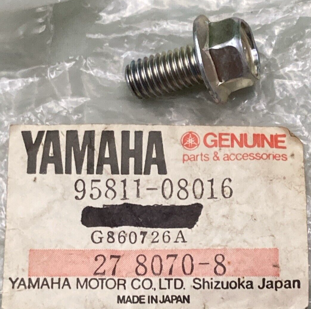 QTY 2 NEW GENUINE YAMAHA 95811-08016 BOLT FLANGE (JN5)