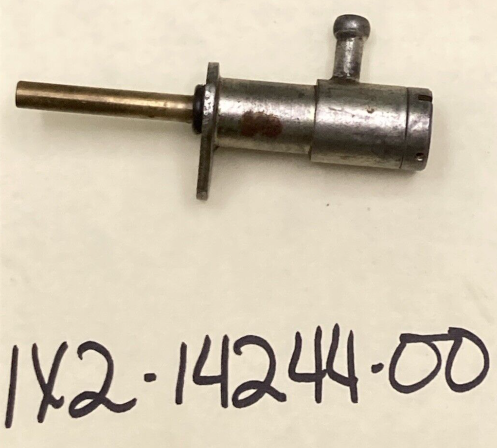 NEW REPLACES YAMAHA 1X2-14244-00 Holder Nozzle Carburetor