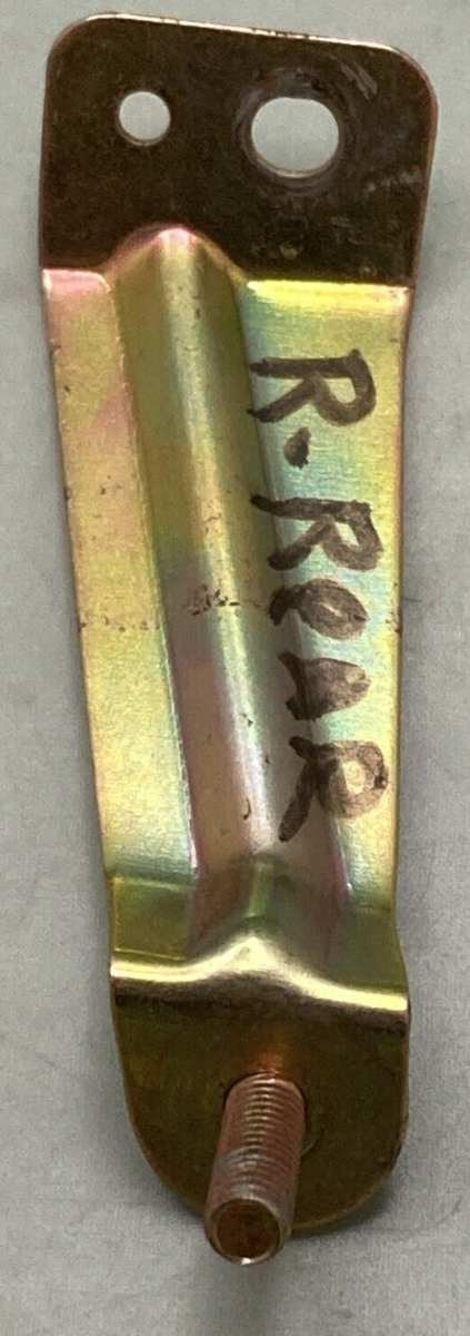 NEW REPLACES YAMAHA 2AX-2836G-00 BRACKET 4 FAIRING COWLING RIGHT REAR