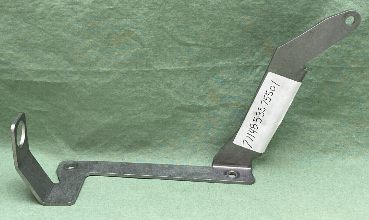 REPLACES BMW 7714853575501 BRACKET