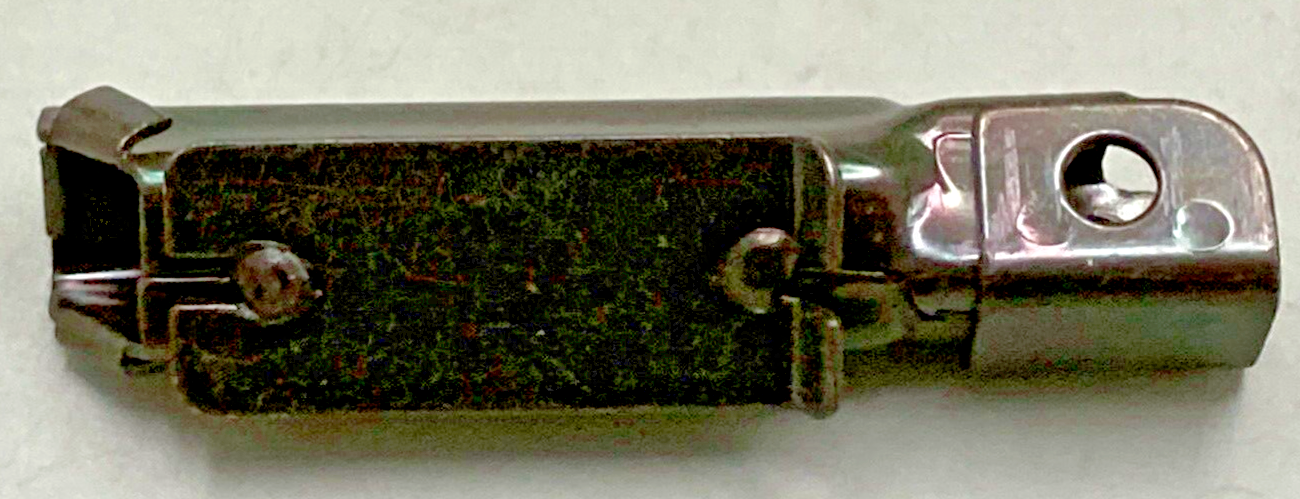 NEW GENUINE YAMAHA 3N6-27461-00 FOOTREST PEG