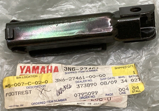 NEW GENUINE YAMAHA 3N6-27461-00 FOOTREST PEG