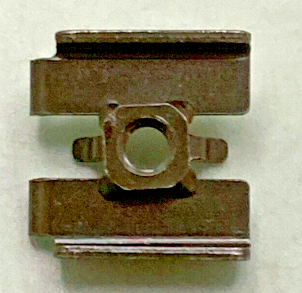 NEW GENUINE YAMAHA 1NL-21635-00 Nut Rear Fender