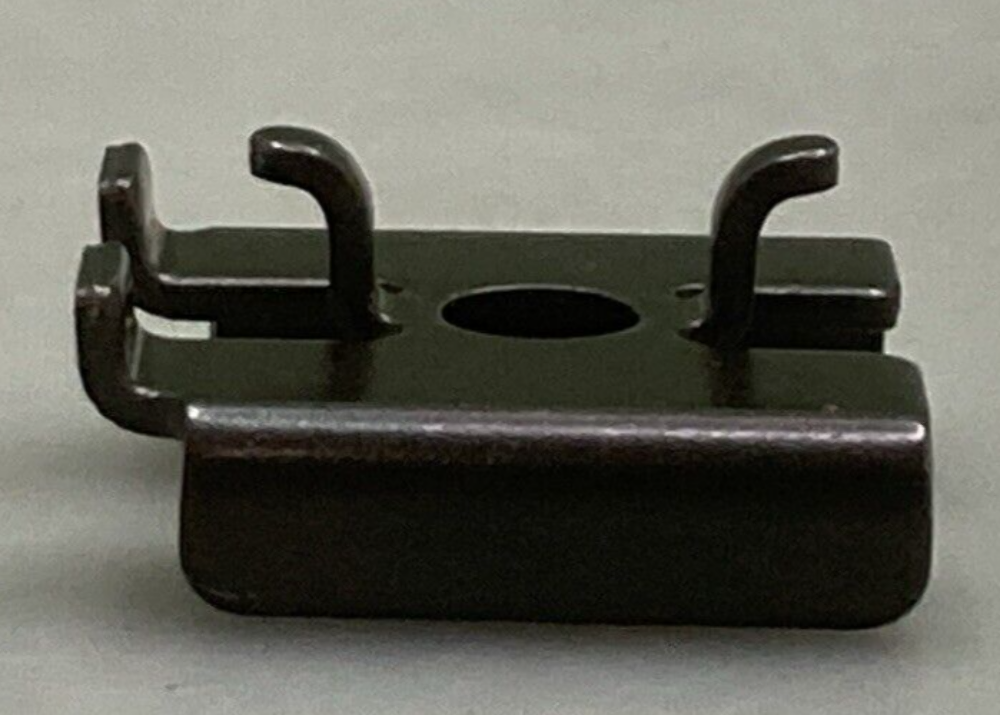 NEW GENUINE YAMAHA 1NL-21635-00 Nut Rear Fender