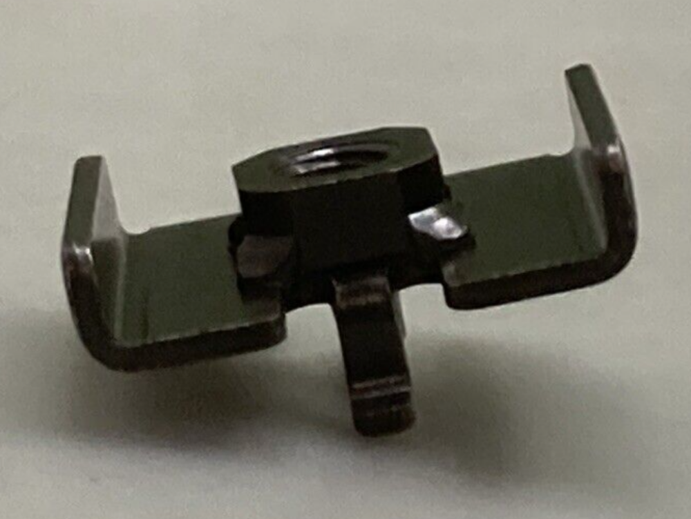 NEW GENUINE YAMAHA 1NL-21635-00 Nut Rear Fender