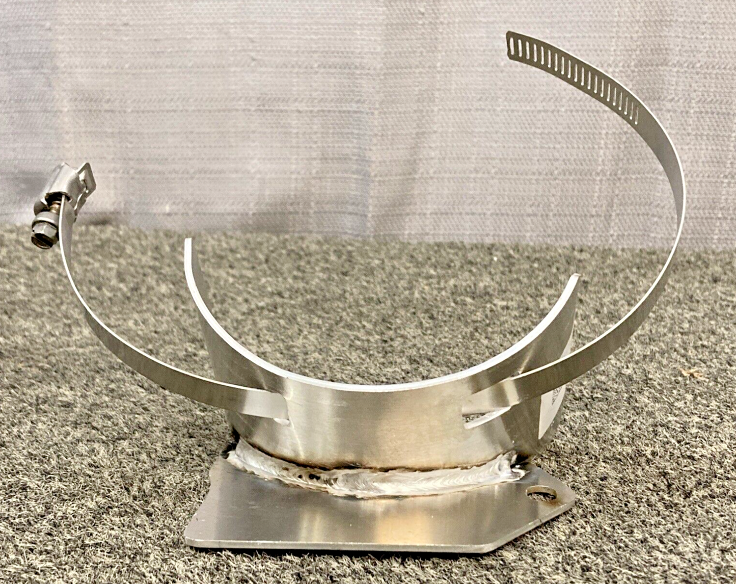 NEW GENUINE POLARIS 2209225 KBRKT,OUTLET DUCT