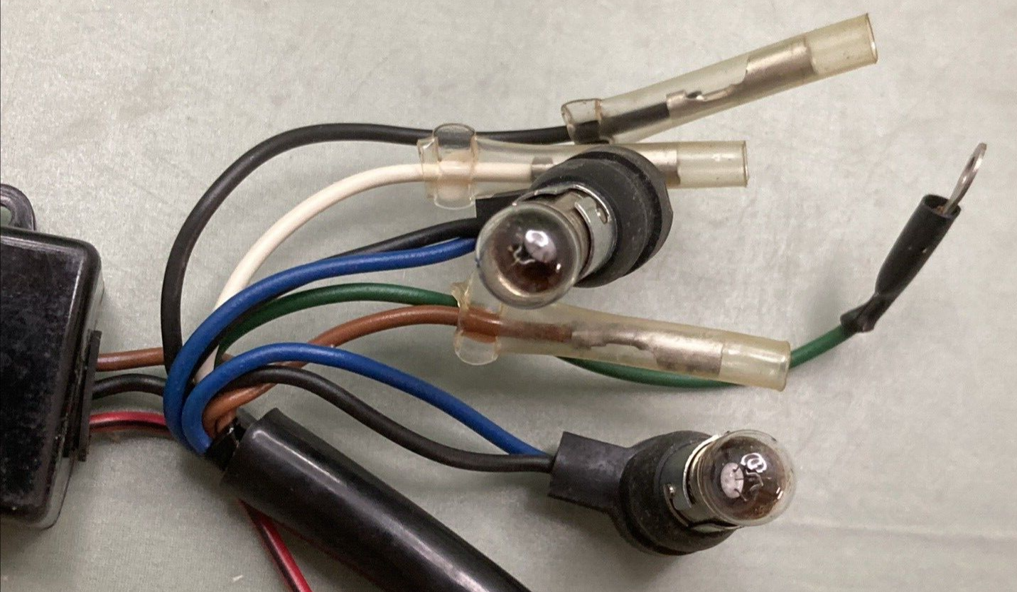 NEW GENUINE YAMAHA 2H7-85755-00 REGULATOR FUEL METER