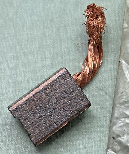 QTY 2 NEW REPLACES YAMAHA 306-81812-10 BRUSH 1