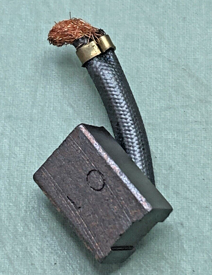 QTY 2 NEW REPLACES YAMAHA 306-81811-10 BRUSH 1