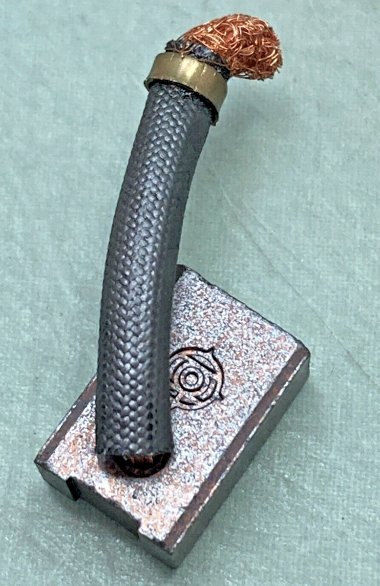 QTY 2 NEW REPLACES YAMAHA 306-81811-10 BRUSH 1