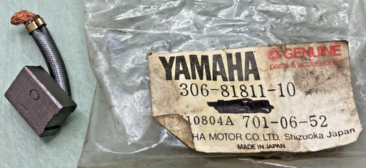QTY 2 NEW REPLACES YAMAHA 306-81811-10 BRUSH 1