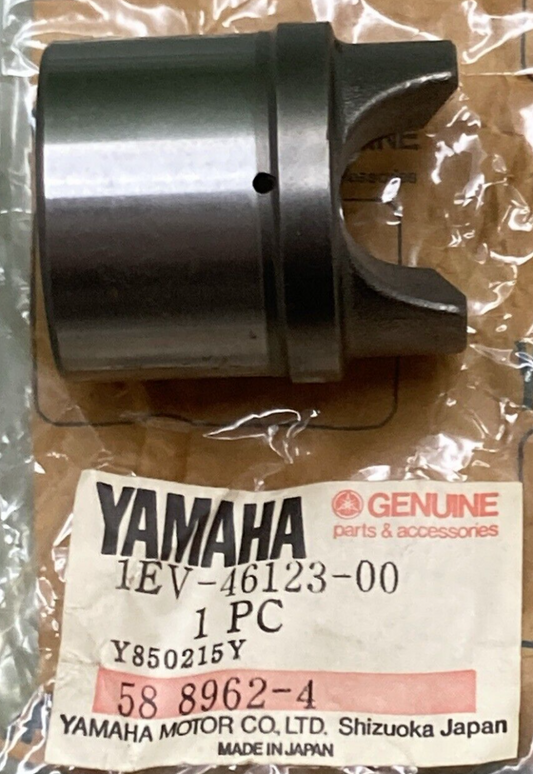 NEW GENUINE YAMAHA 1EV-46123-00 COUPLING GEAR
