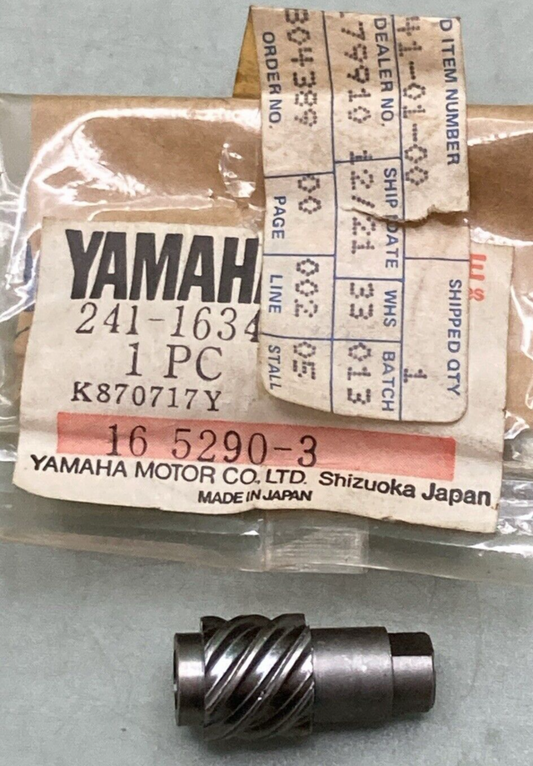 NEW GENUINE YAMAHA 241-16341-01 Screw Push CLUTCH