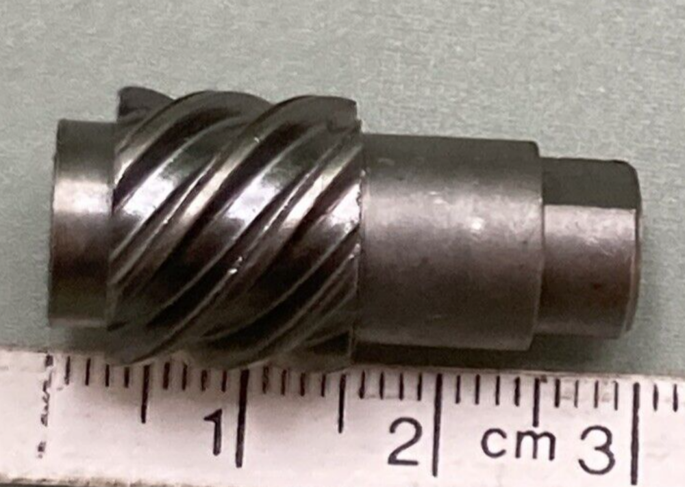 NEW GENUINE YAMAHA 241-16341-01 Screw Push CLUTCH