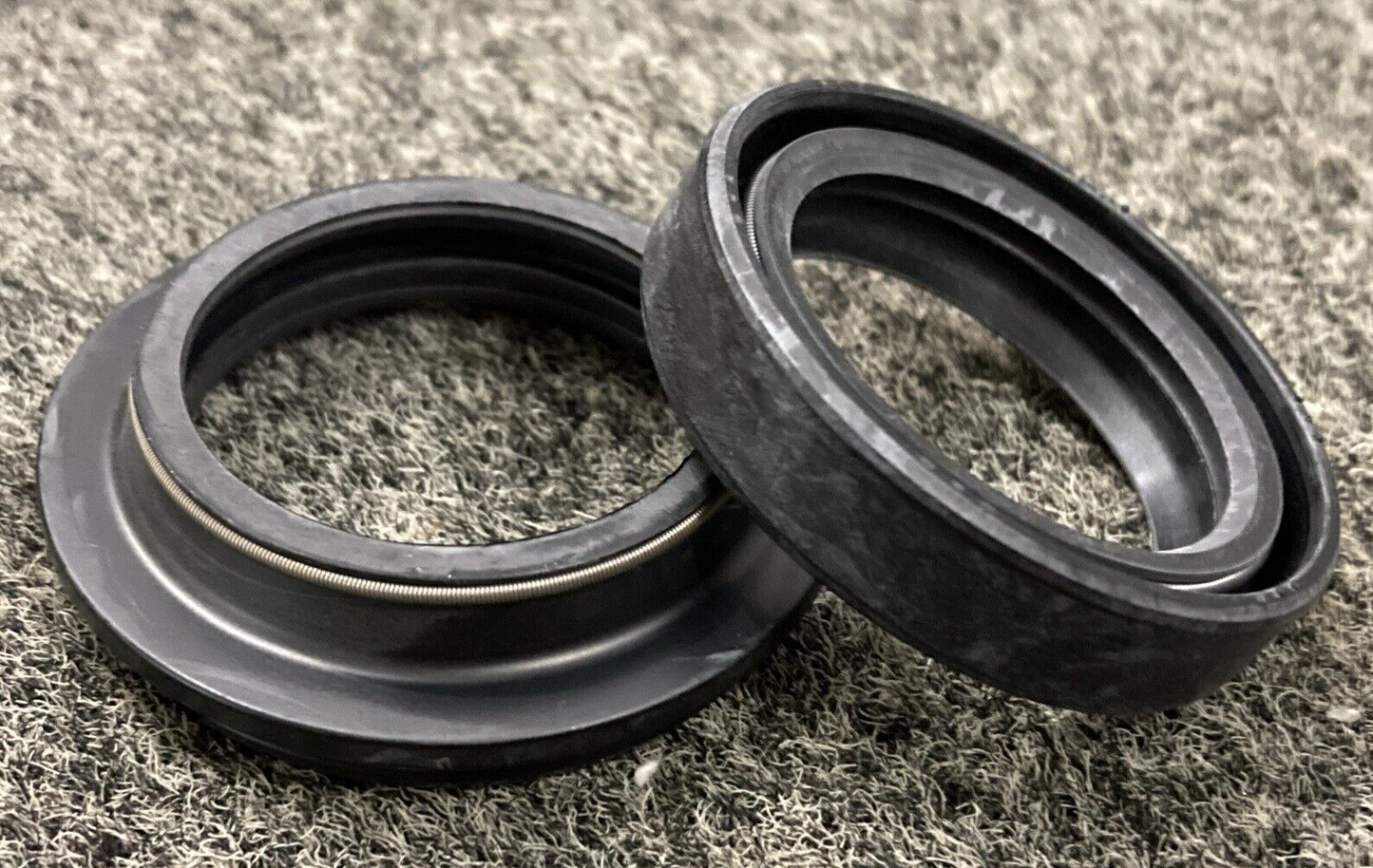 NEW GENUINE MOOSE 0407-0087 Fork Seal/Dust Seal Kit