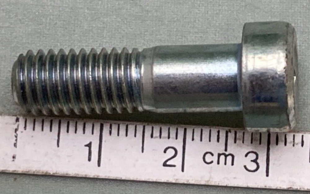 NEW GENUINE YAMAHA 1E7-23181-00 Bolt Hexagon Socket Head