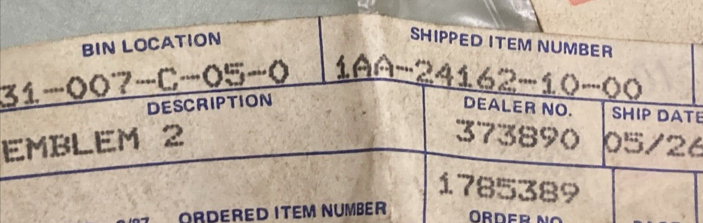 NEW GENUINE YAMAHA 1AA-24162-10 EMBLEM 2 SILVER ROUND 2"