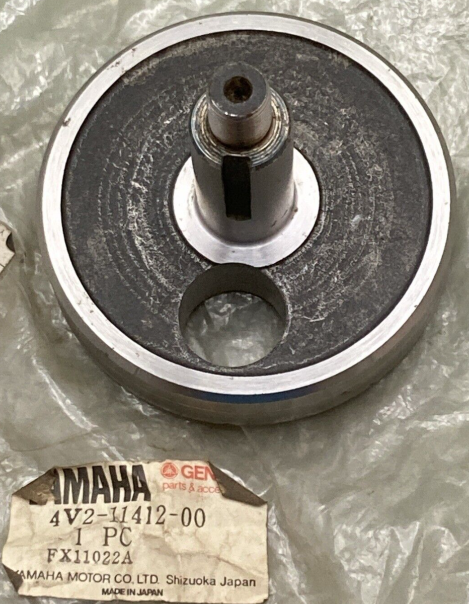 NEW GENUINE YAMAHA 4V2-11412-00 CRANK 1