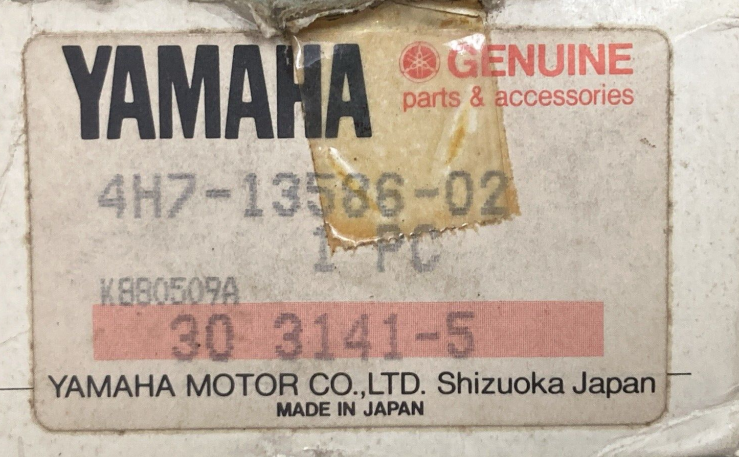 NEW GENUINE YAMAHA 4H7-13586-02  Joint Carburetor 1