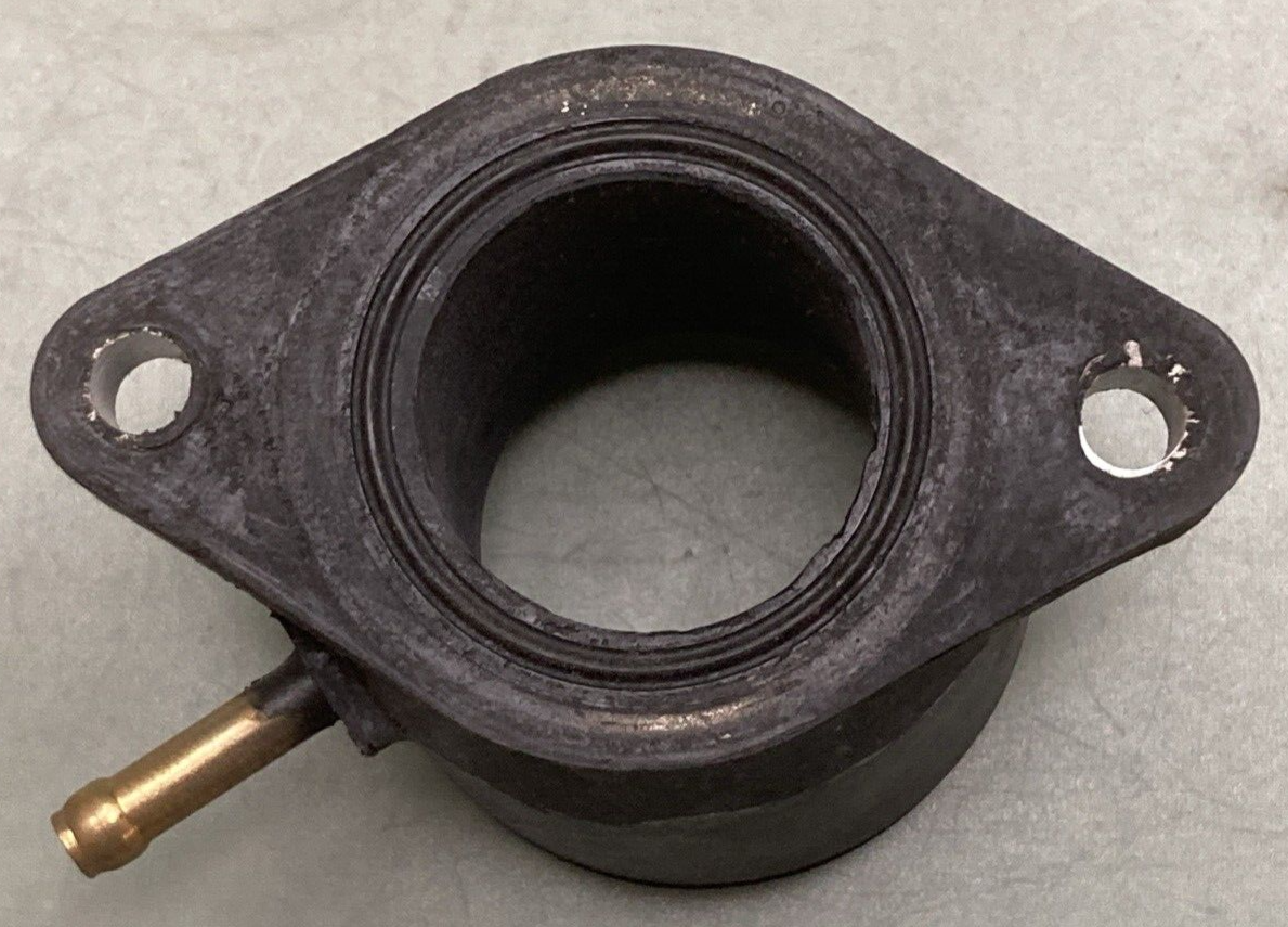 NEW GENUINE YAMAHA 4H7-13586-02  Joint Carburetor 1