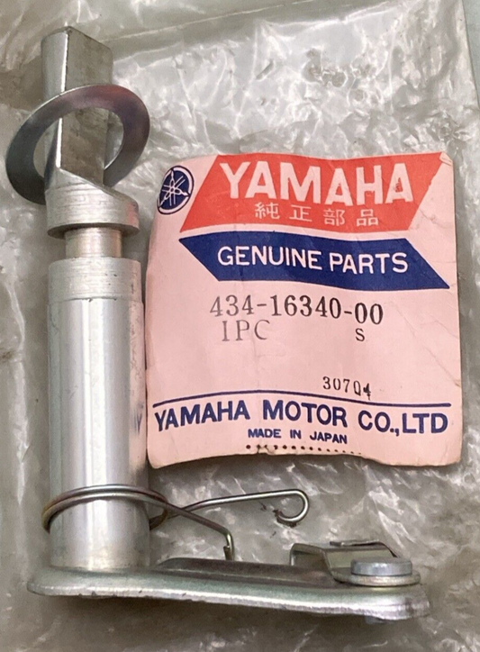 NEW GENUINE YAMAHA 434-16340-00 AXLE PUSH LEVER