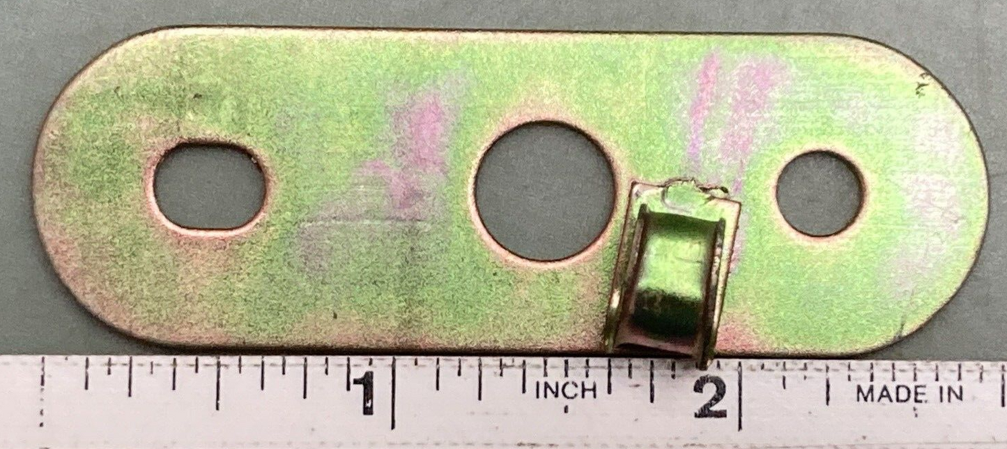 NEW GENUINE YAMAHA 434-84525-00 BRACKET