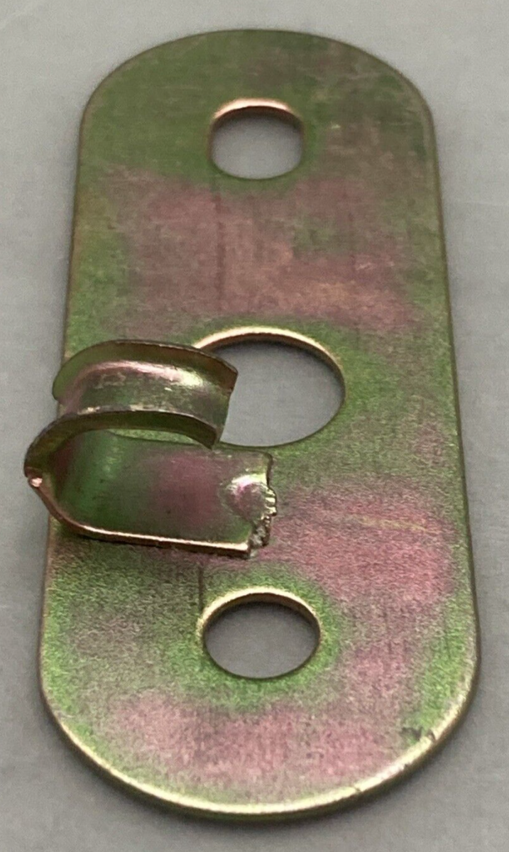 NEW GENUINE YAMAHA 434-84525-00 BRACKET