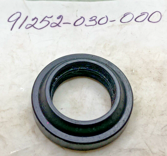 NEW REPLACES HONDA 91252-030-000 OIL SEAL