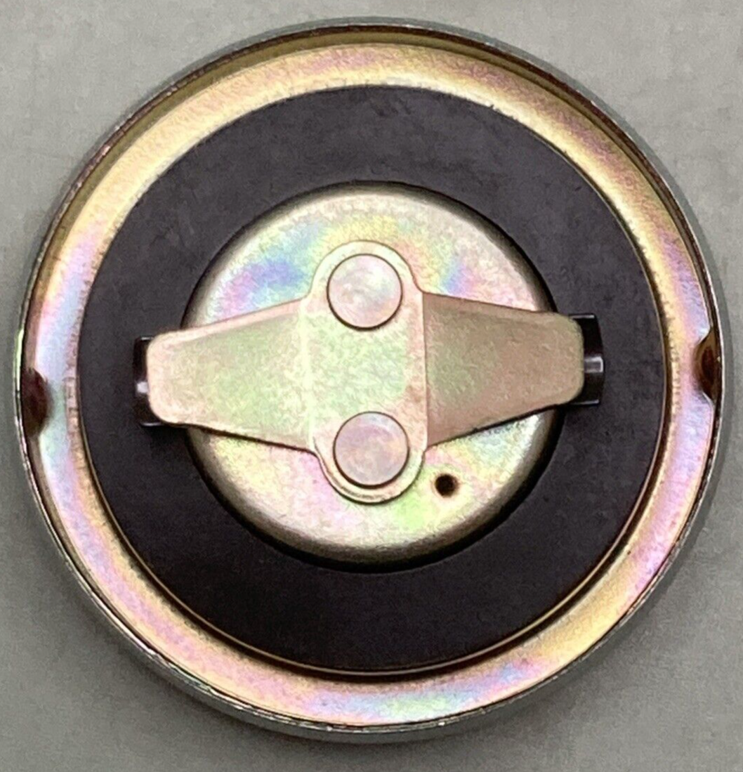 NEW GENUINE YAMAHA 22F-24610-01 CAP ASSEMBLY FUEL TANK