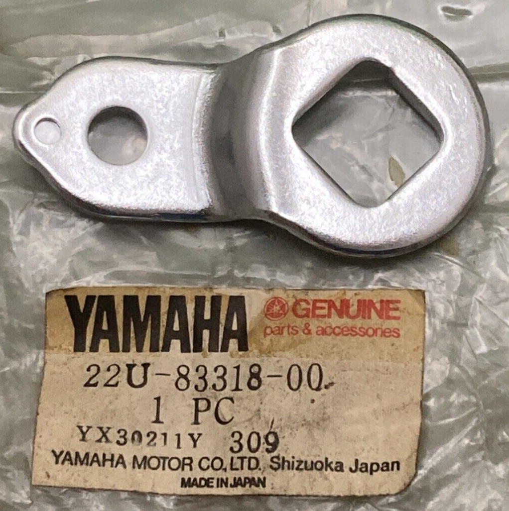 NEW GENUINE YAMAHA 22U-83318-00 Stay Flasher 1