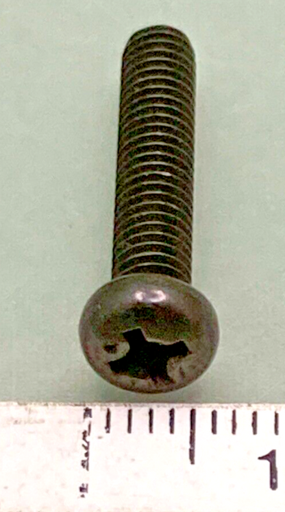 NEW GENUINE YAMAHA 434-84524-61 SCREW LENS FITTING