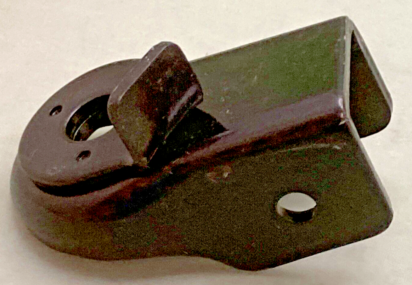 NEW GENUINE YAMAHA 3Y6-27432-00 Bracket 1 STAND FOOTREST