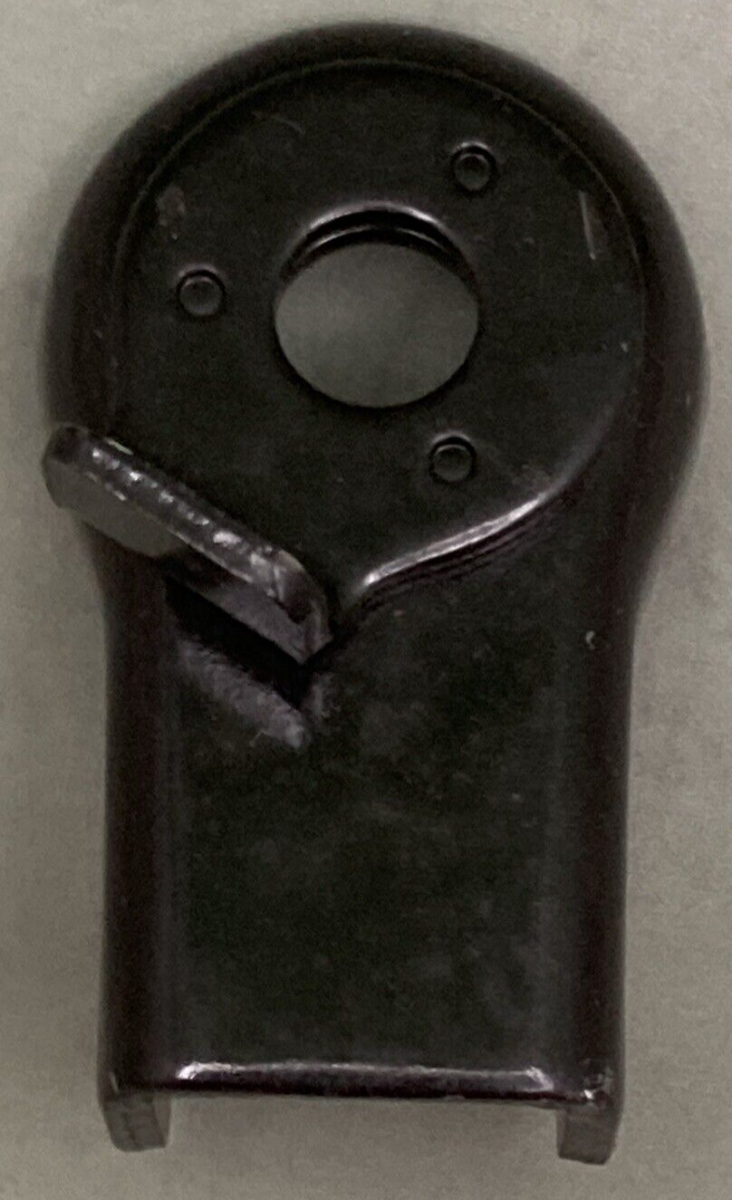 NEW GENUINE YAMAHA 3Y6-27432-00 Bracket 1 STAND FOOTREST