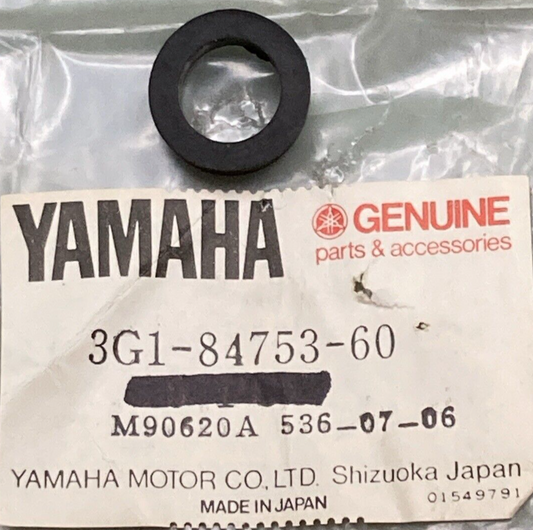 NEW GENUINE YAMAHA 3G1-84753-60 DAMPER TAIL LIGHT