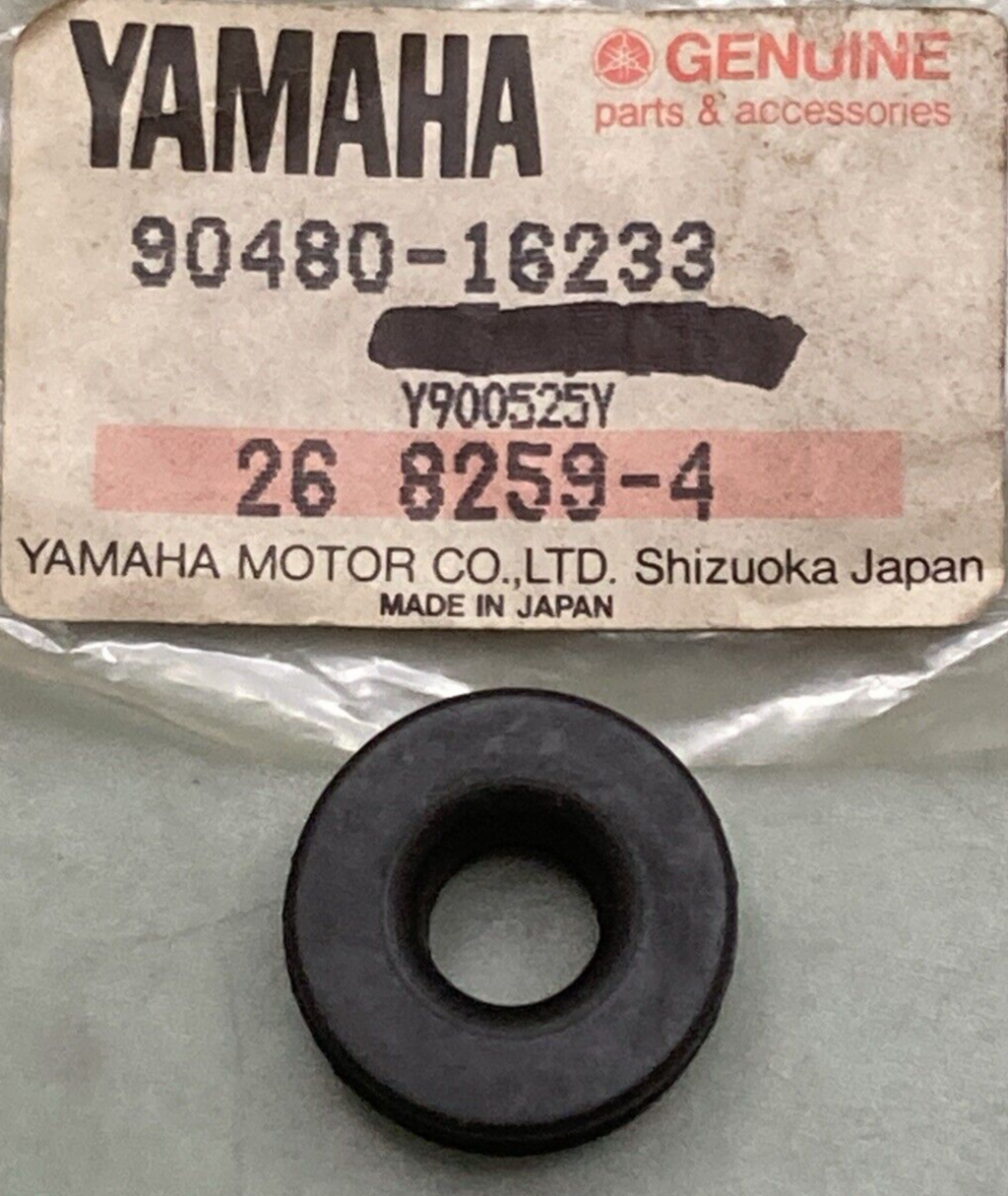 NEW GENUINE YAMAHA 90480-16233 GROMMET SIDE COVER