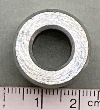 NEW GENUINE YAMAHA 296-25183-00 COLLAR FRONT WHEEL