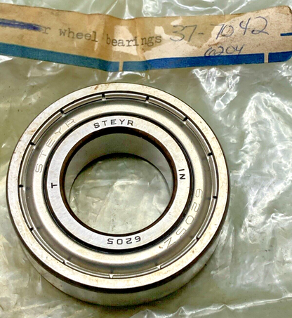 NEW GENUINE STEYR 6205 BEARING
