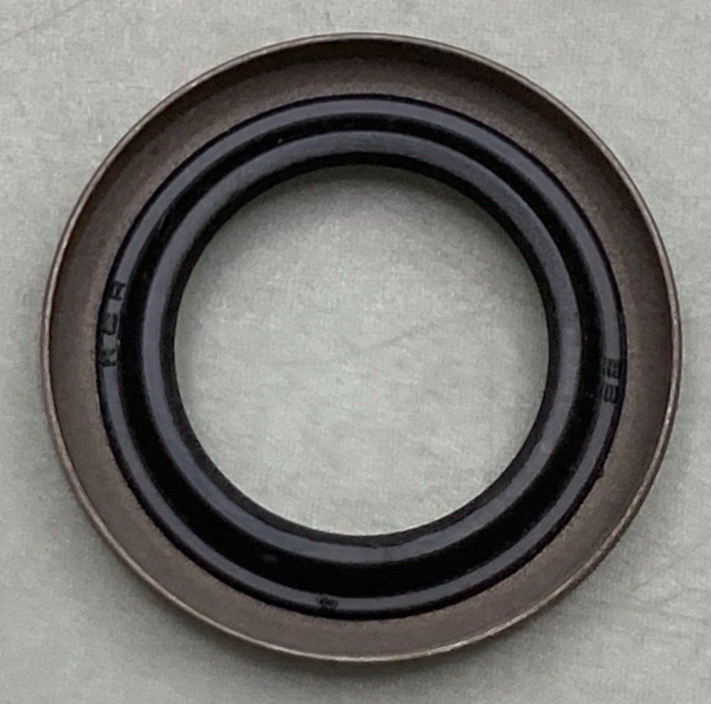 NEW GENUINE YAMAHA 93104-22018 Oil Seal So Type REAR WHEEL