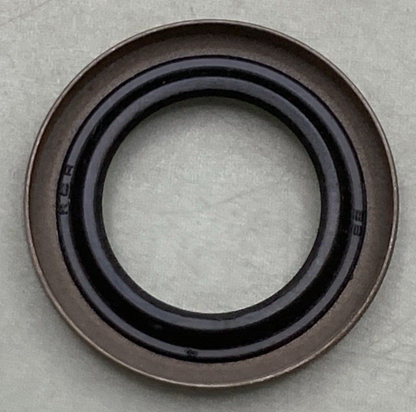 NEW GENUINE YAMAHA 93104-22018 Oil Seal So Type REAR WHEEL