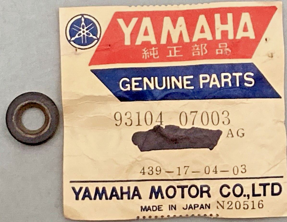 NEW GENUINE YAMAHA 93104-07003 Oil Seal So Type FRONT WHEEL