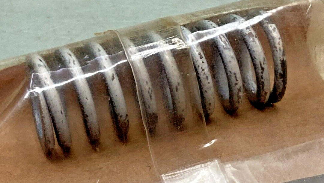 QTY 3 NEW GENUINE YAMAHA 90501-23391 SPRING, COMPRESSION