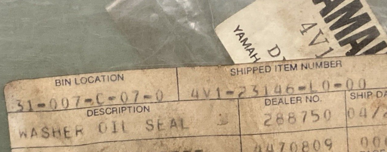 NEW GENUINE YAMAHA 4V1-23146-L0 WASHER OIL SEAL