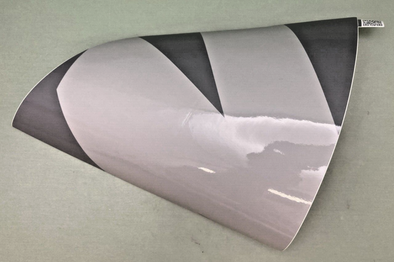 NEW GENUINE YAMAHA BAR-F15F9-90 GRAPHIC 3