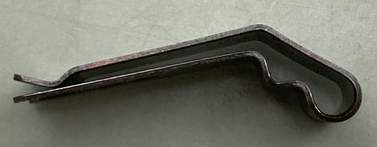 NEW GENUINE YAMAHA 4X7-2411M-00 CLIP