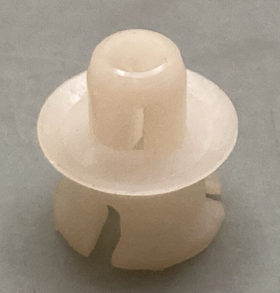 NEW GENUINE YAMAHA 51L-8431U-00 HOLDER