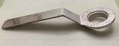 REPLACES TRIUMPH 61-6070 Triple Clutch Hub Locking Tool