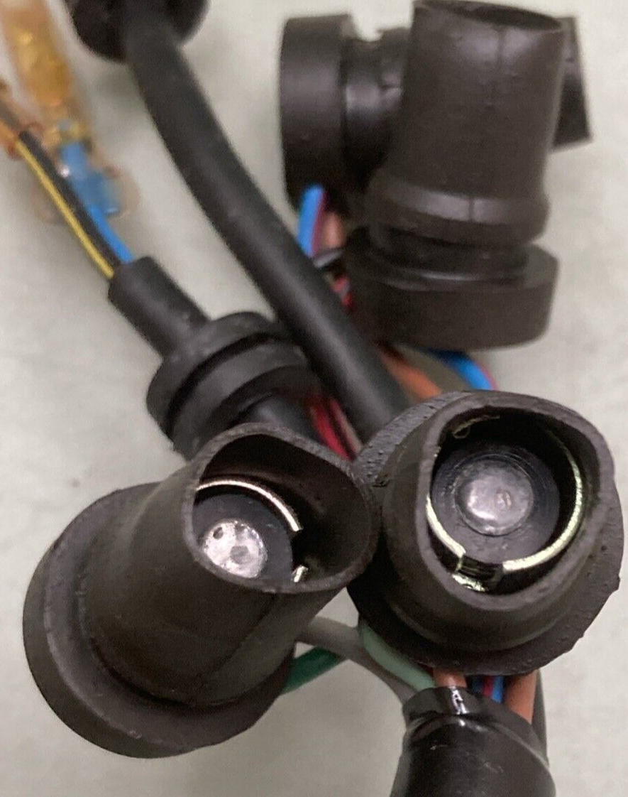 NEW GENUINE KAWASAKI 25011-026 SOCKET ASSEMBLY INDICATOR