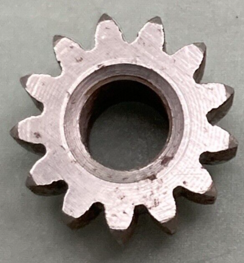 NEW GENUINE KAWASAKI 16084-003 PINION OIL PUMP