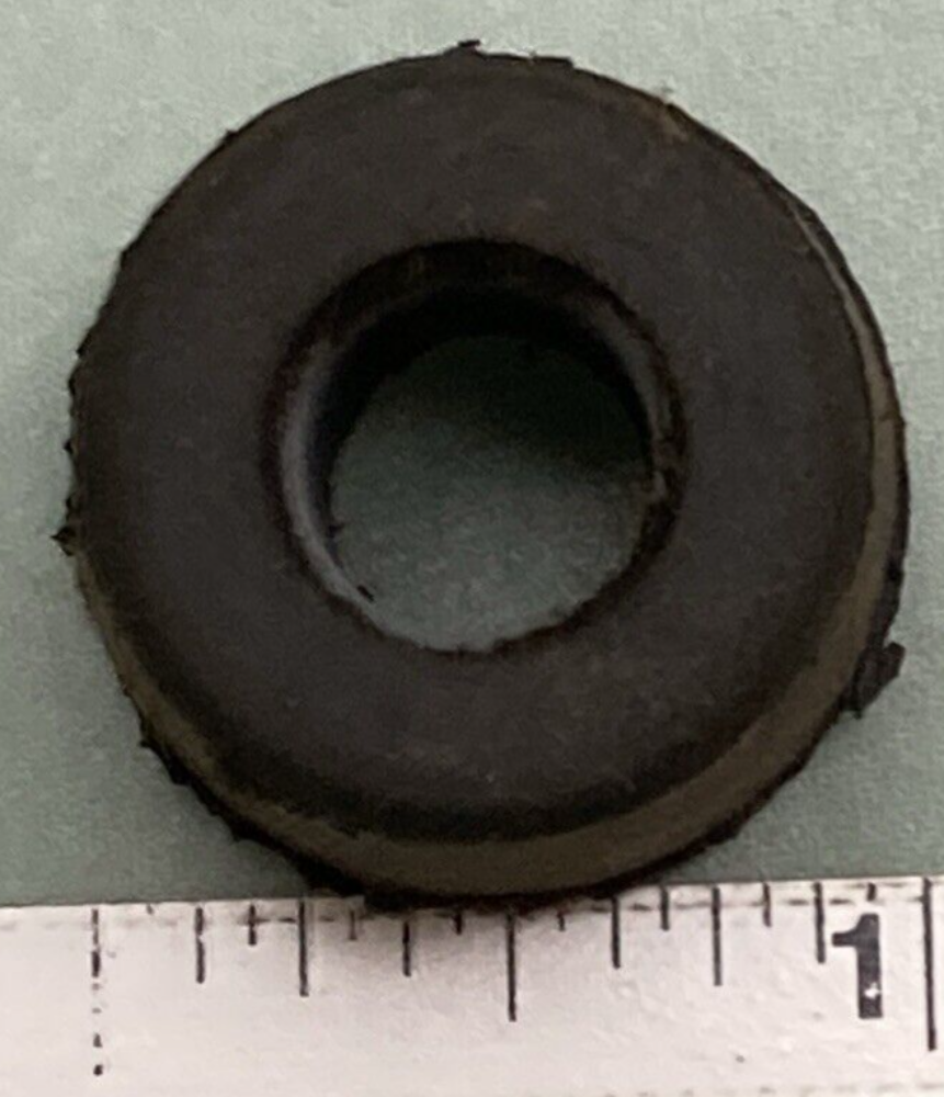 NEW REPLACES KAWASAKI 92075-1220 DAMPER FUEL TANK FITTING