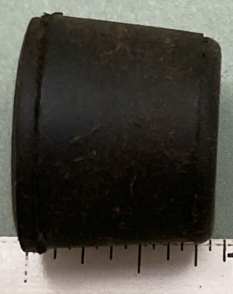 NEW REPLACES KAWASAKI 92075-1220 DAMPER FUEL TANK FITTING